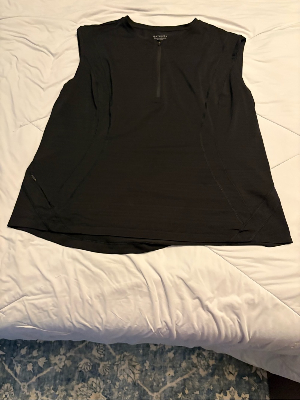 Athleta rash guard Black Sleeveless Active Top